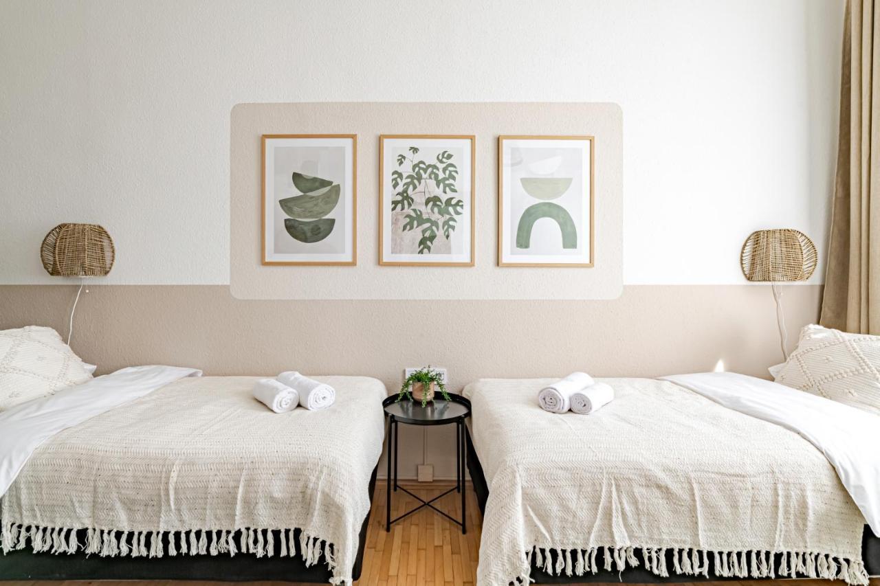 Blue Peace Downtown Apartment Budapest Luaran gambar