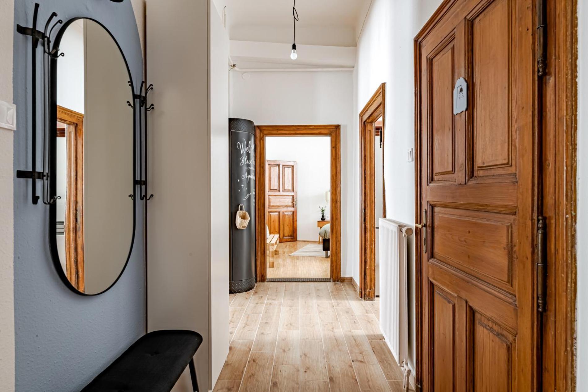 Blue Peace Downtown Apartment Budapest Luaran gambar